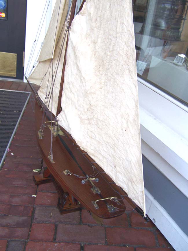 An early 20th century English Pond Boat — image 5
